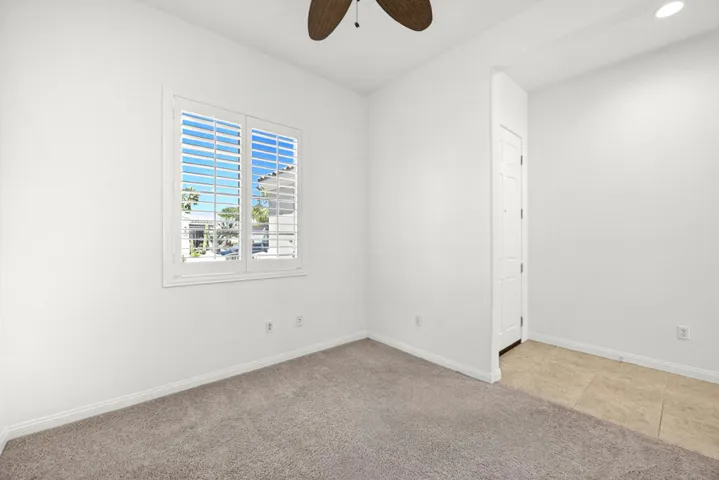 81579 Avenida De Baile