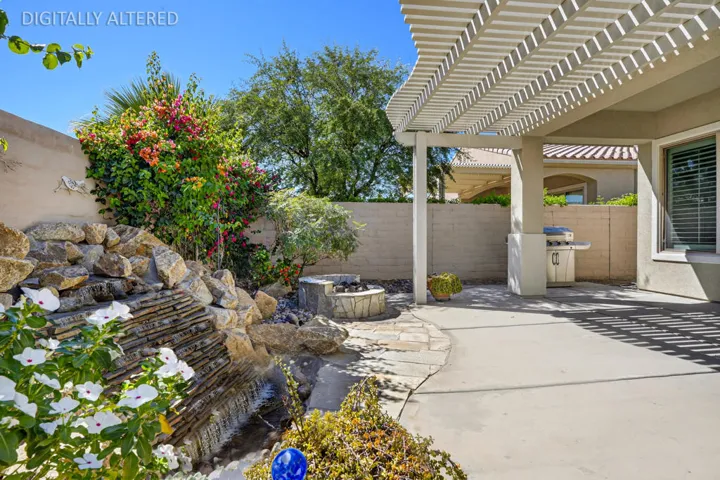 Digitally Altered-81579 Avenida De Baile