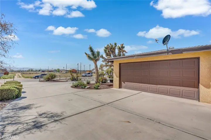 20936 Wigwam Street, Apple Valley, California 92307