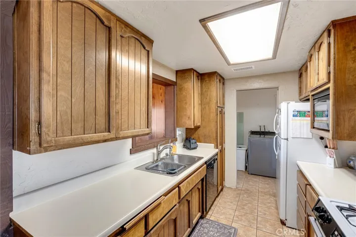 20936 Wigwam Street, Apple Valley, California 92307