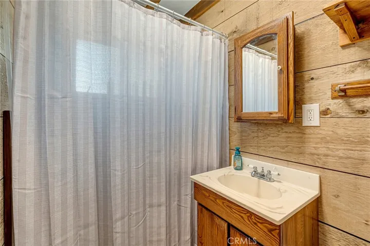 20936 Wigwam Street, Apple Valley, California 92307