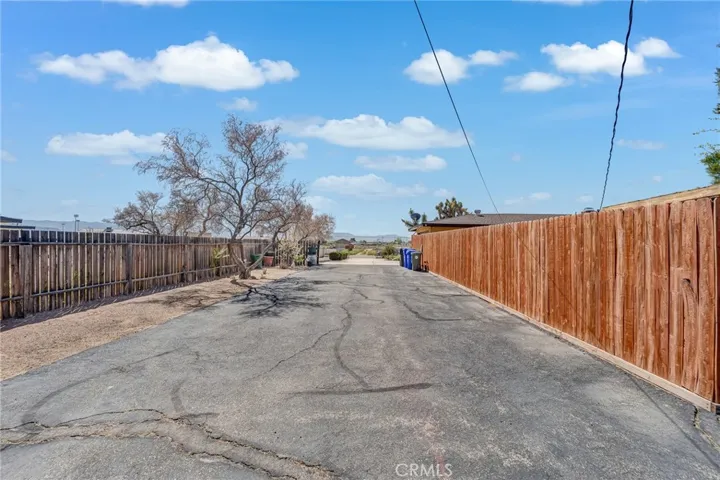 20936 Wigwam Street, Apple Valley, California 92307