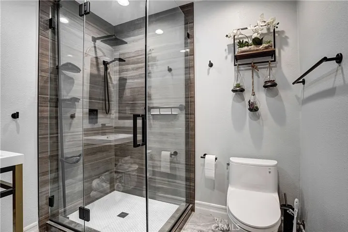 ADU guest shower