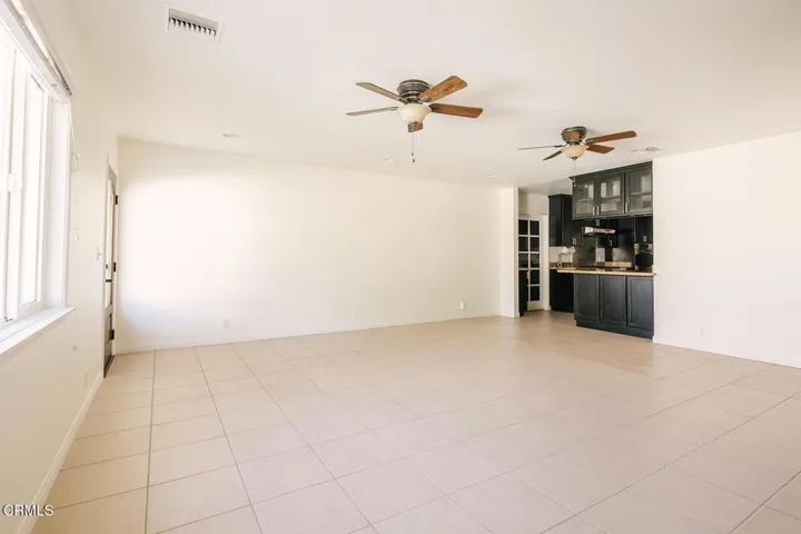 048DAMORE_6552 N Vista