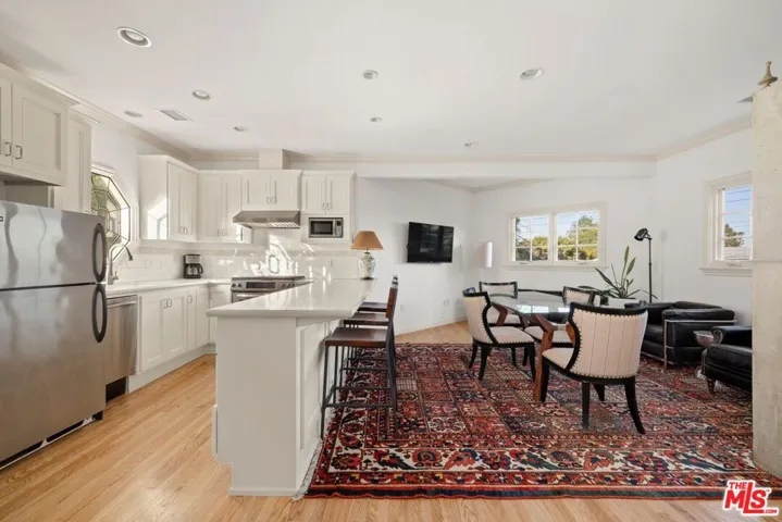 524 N Rockingham Avenue, Los Angeles, California 90049