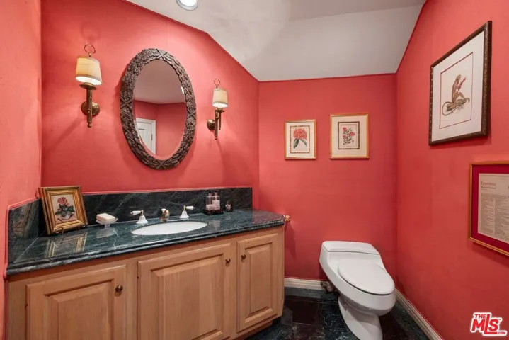 524 N Rockingham Avenue, Los Angeles, California 90049