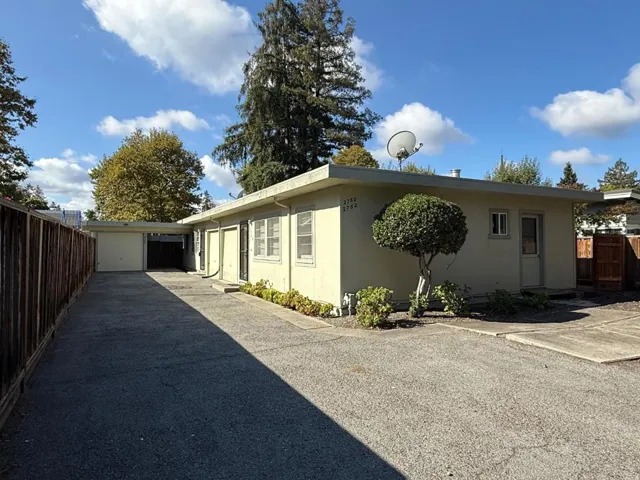 27602762 Byron Street, Palo Alto, California 94306