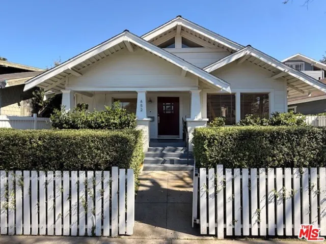 652 Woodlawn Avenue, Venice, California 90291