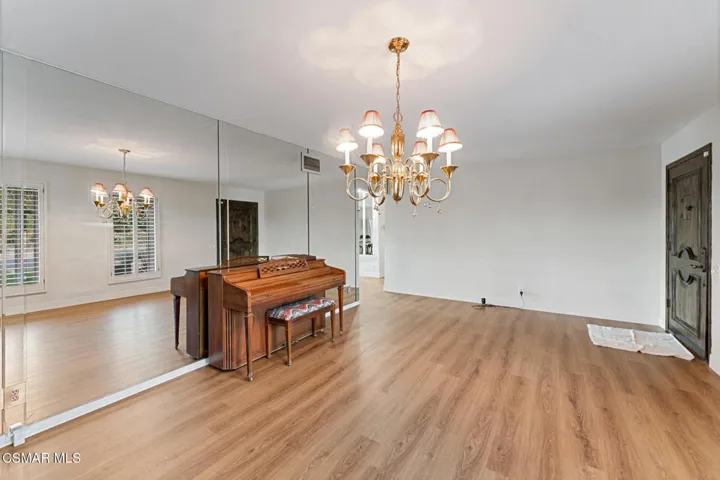 7031 Rivol Rd - West Hills MLS-6