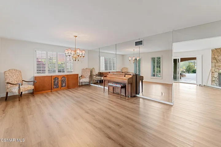 7031 Rivol Rd - West Hills MLS-5