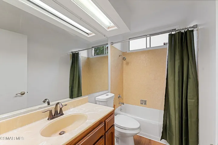 7031 Rivol Rd - West Hills MLS-17