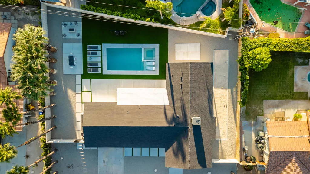 Deborah_Drone-5