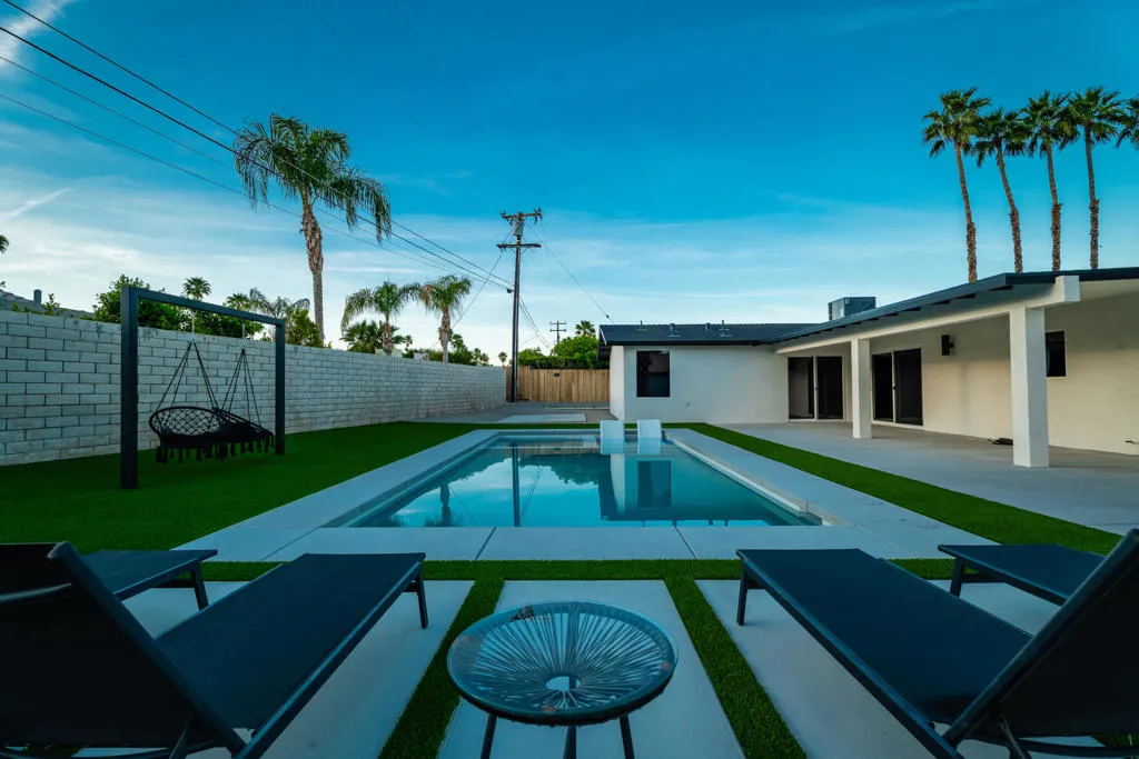 Deborah_Exterior-12