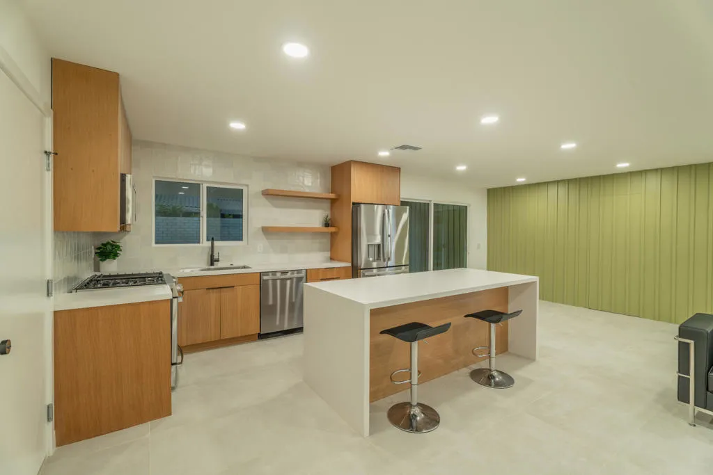 Deborah_Interior-2
