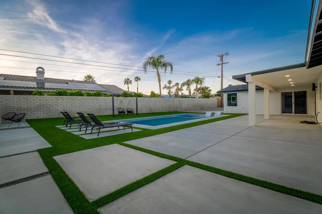 Deborah_Exterior Twilight-1