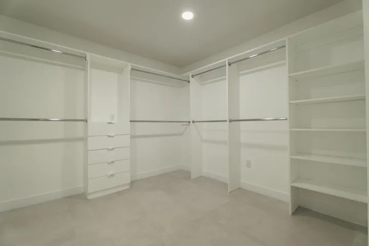 Deborah_Closet