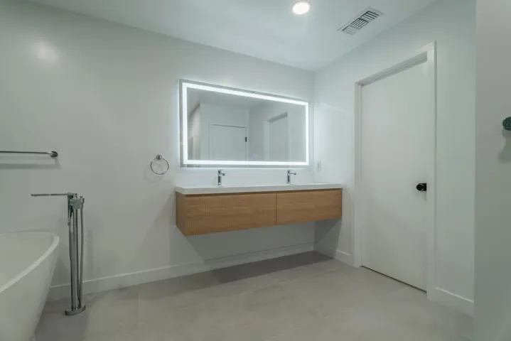 Deborah_Interior-20