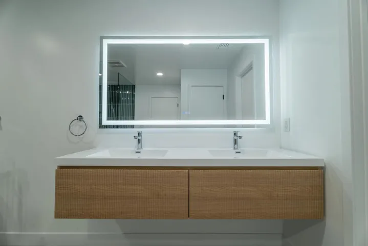 Deborah_Interior-23