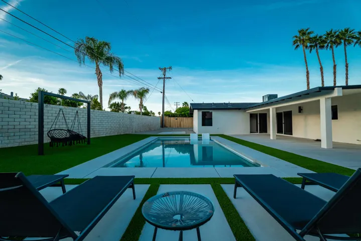 Deborah_Exterior-12