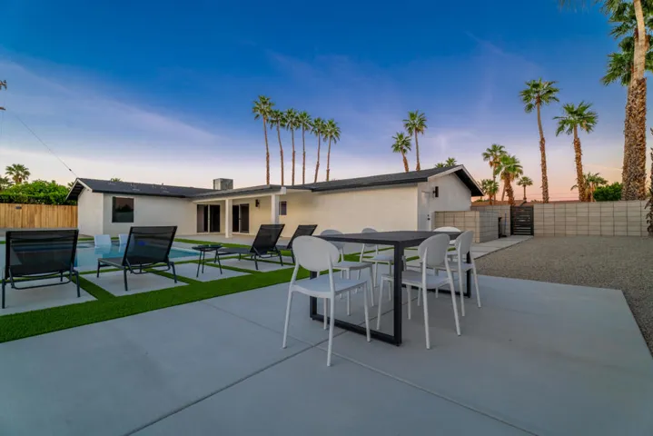Deborah_Exterior Twilight-8