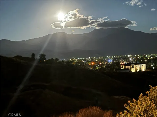 300 Anderson, Hemet, California 92544