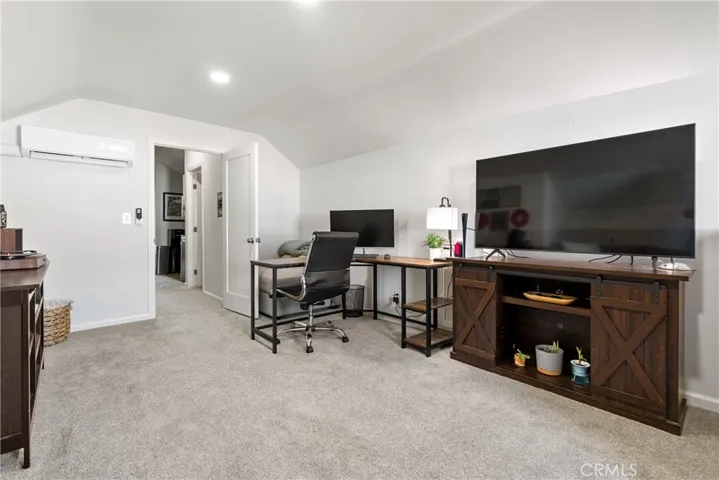 Top Unit Living Area