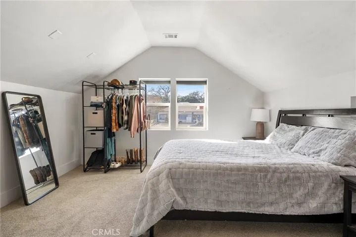 Top Unit Bedroom