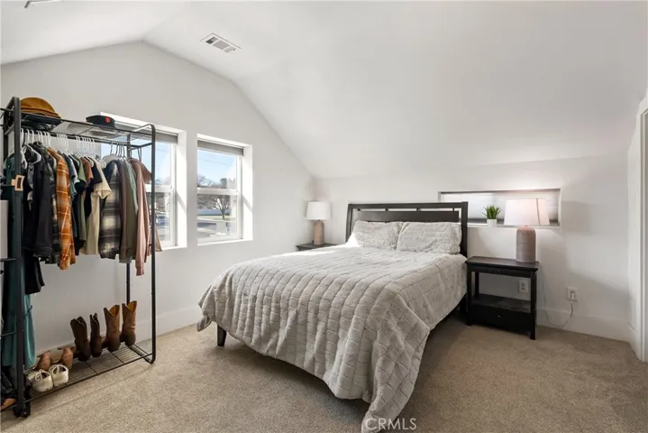 Top Unit Bedroom