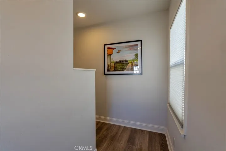 Top unit Entry Hallway
