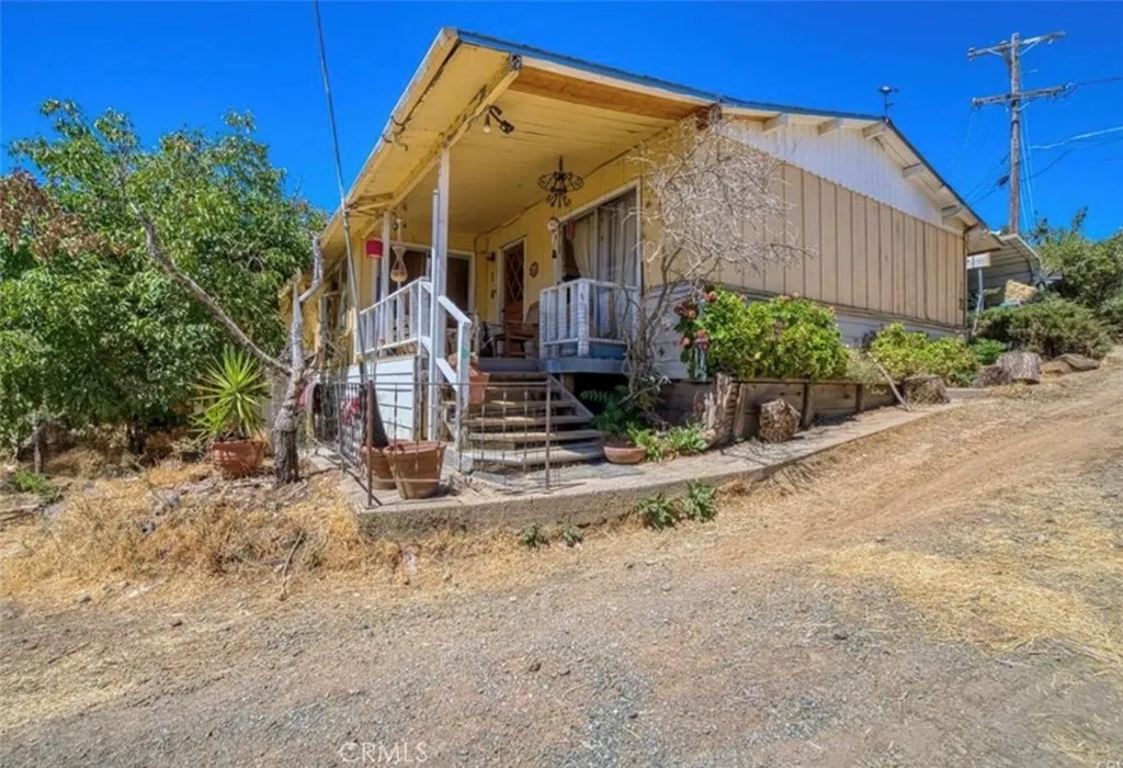 4369 Lakeview