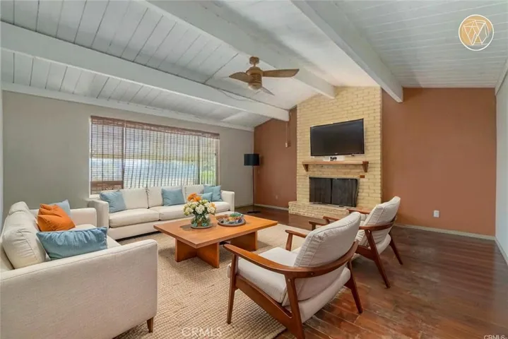 Living Room - Virtual Stage