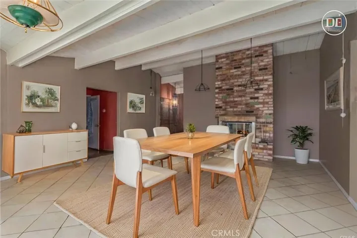 Dining Room - Virtual Stage