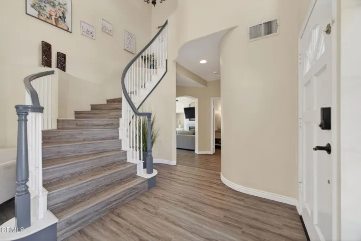 4-web-or-mls-Upmarket Media-1120 1st-078