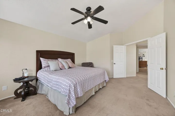 21-web-or-mls-Upmarket Media-1120 1st-06