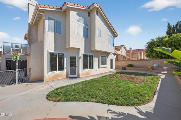 33-web-or-mls-Upmarket Media-1120 1st-09