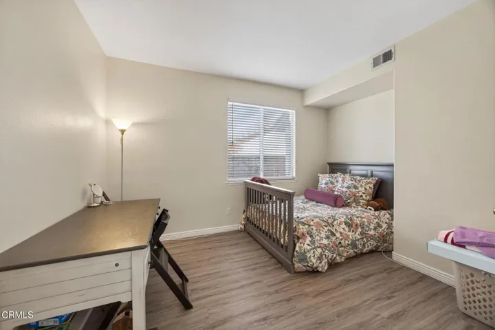 26-web-or-mls-Upmarket Media-1120 1st-04