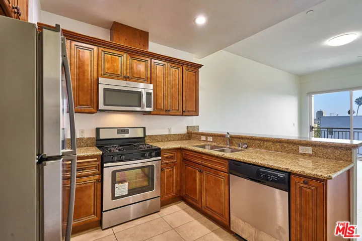 345 S Gramercy Place Ph3, Los Angeles, California 90020