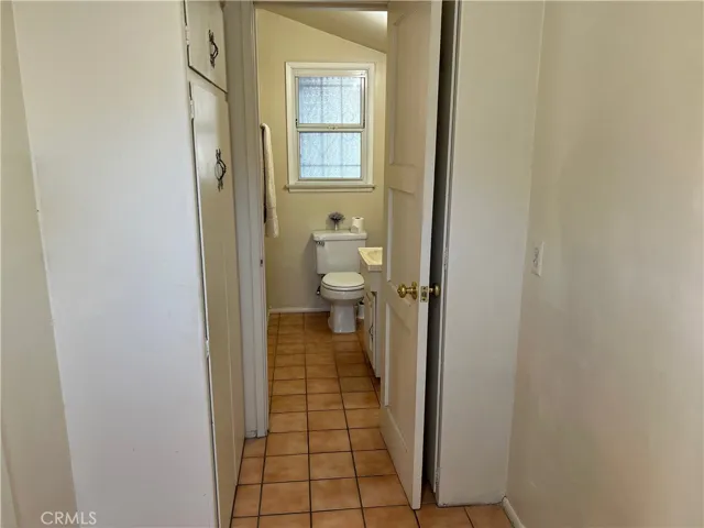Entry to ½ Bathroom