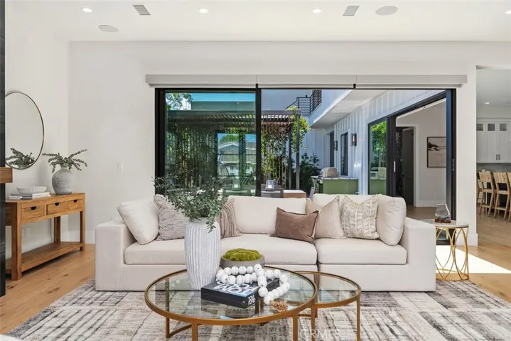 175 Costa Mesa, Costa Mesa, California 92627