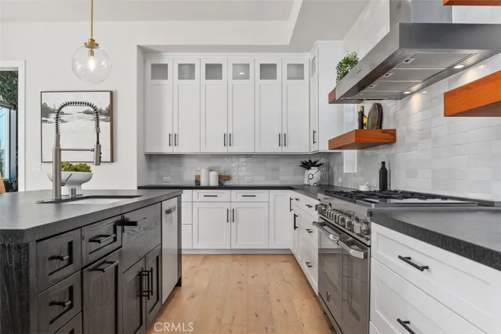 175 Costa Mesa, Costa Mesa, California 92627