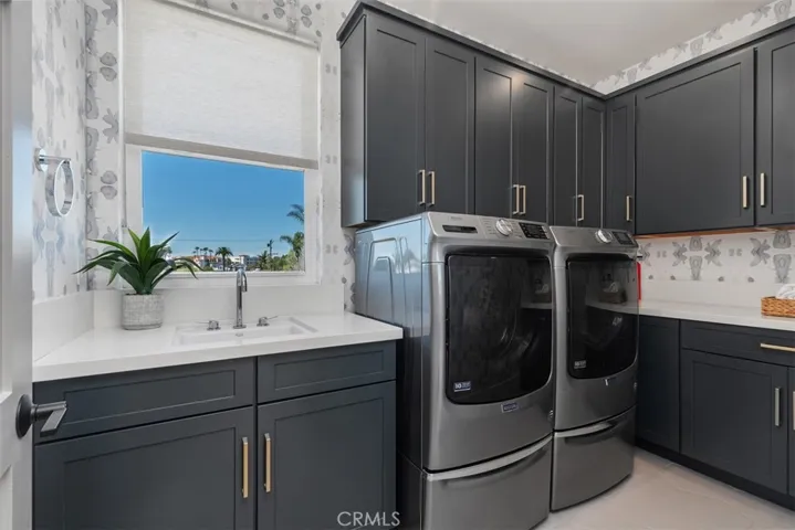 175 Costa Mesa, Costa Mesa, California 92627