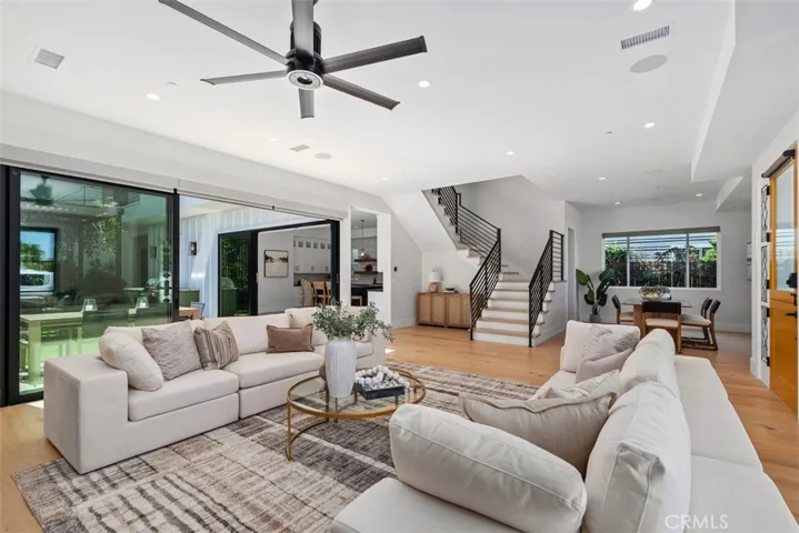 175 Costa Mesa, Costa Mesa, California 92627
