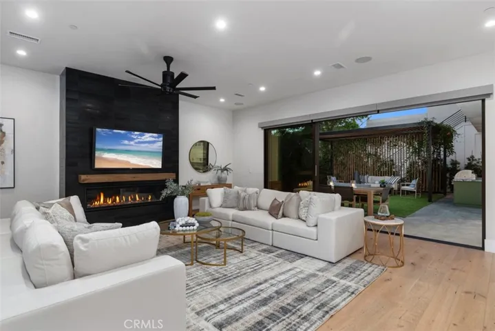 175 Costa Mesa, Costa Mesa, California 92627