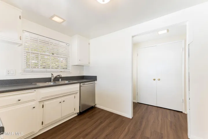 190 Knollwood Drive  HsHProd-25