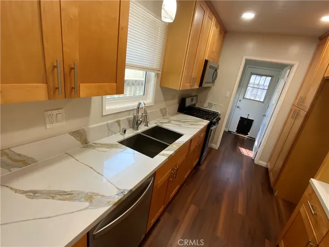 745 W E, Ontario, California 91762