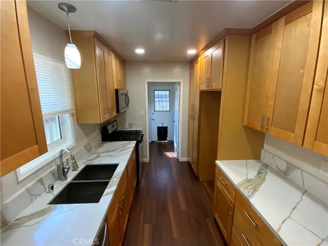 745 W E, Ontario, California 91762