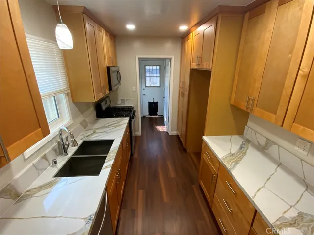 745 W E, Ontario, California 91762