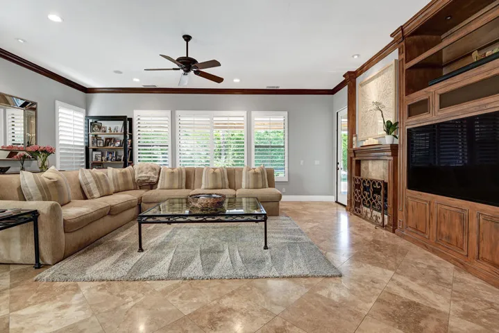 LIVING SPACE.jpg mls