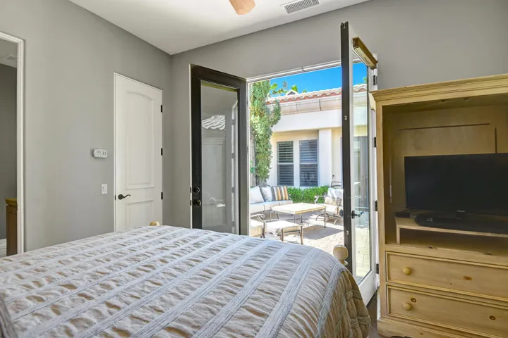 CASITA REVERSE.jpg mls