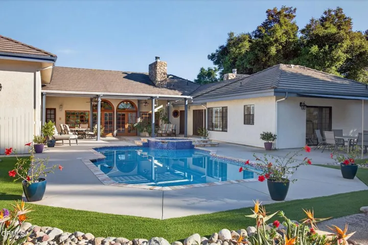 77-web-or-mls-Upmarketmedia_10995Alt-241